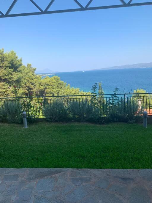 Amfiteatrico Sea View - Kalamos Attiki Apartamento Markopoulon Oropou Exterior foto